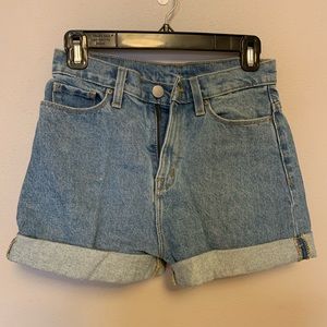 BDG high rise mom shorts size 25